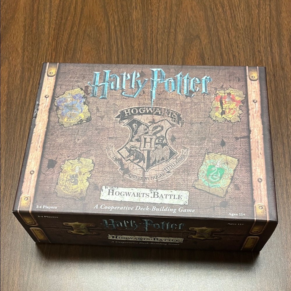 Warner Bros. Harry Potter Hogwarts Battle Game - Brown and Blue‎